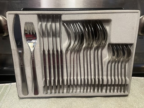 Vtg set justinus - 24, pc